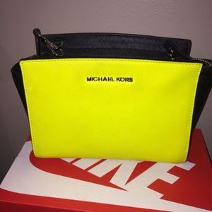 Michael Kors Crossbody